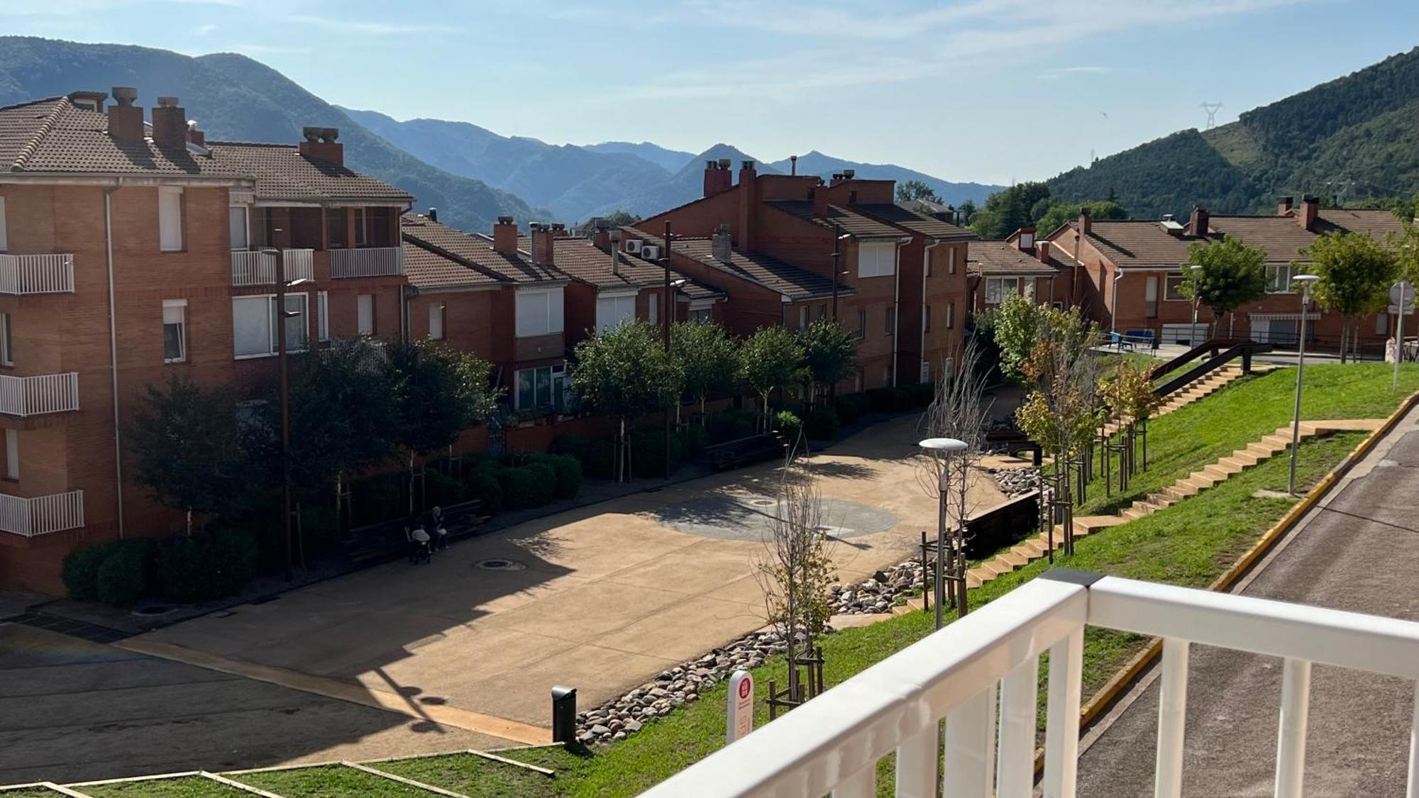 Apartament Reformat Al Bergueda 6P Sant Jordi de Cercs Dış mekan fotoğraf