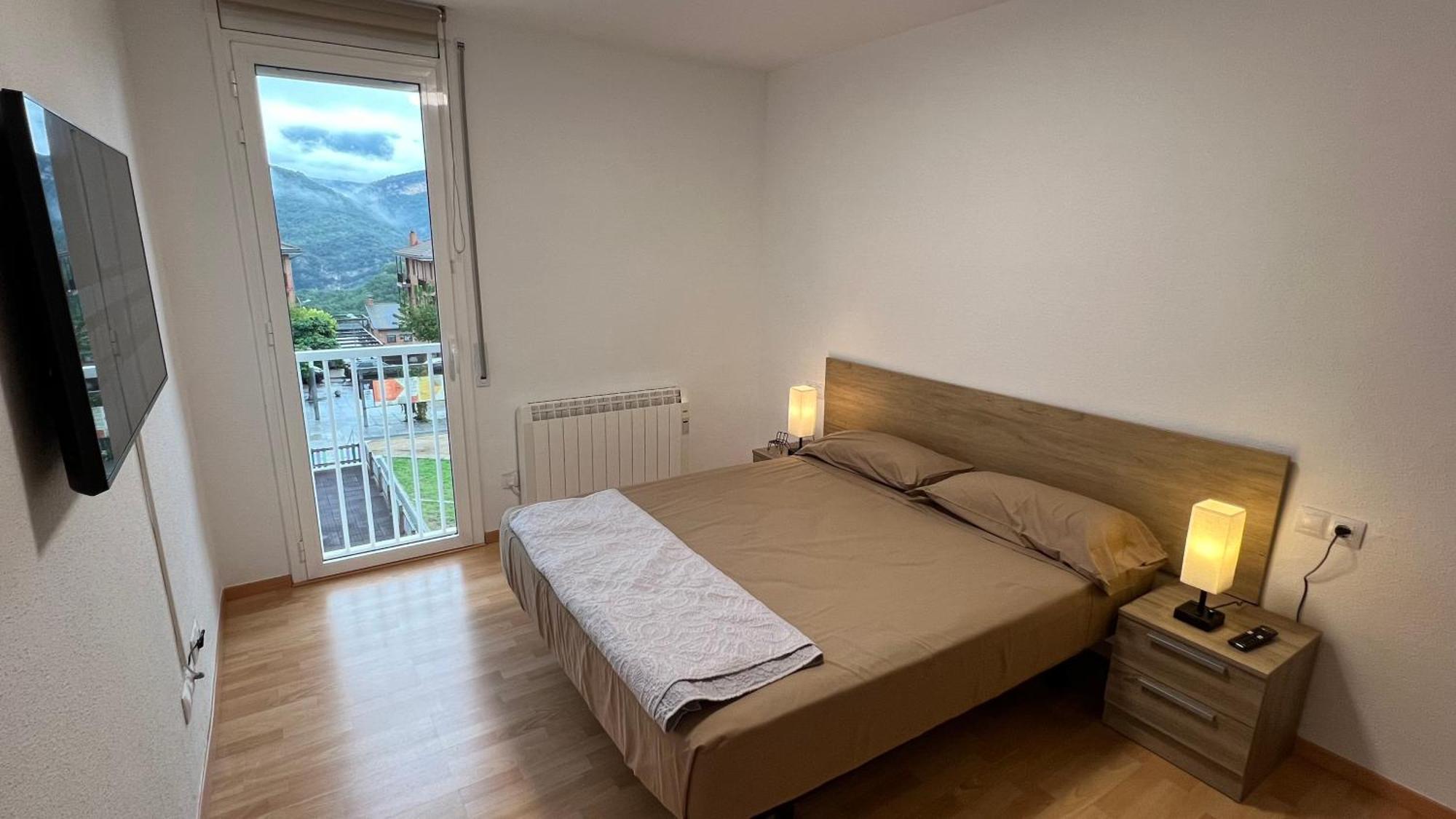 Apartament Reformat Al Bergueda 6P Sant Jordi de Cercs Dış mekan fotoğraf